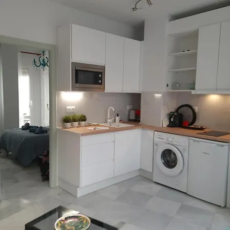 Apartman Lovely Center - Balcony Lux Sol Sevilla